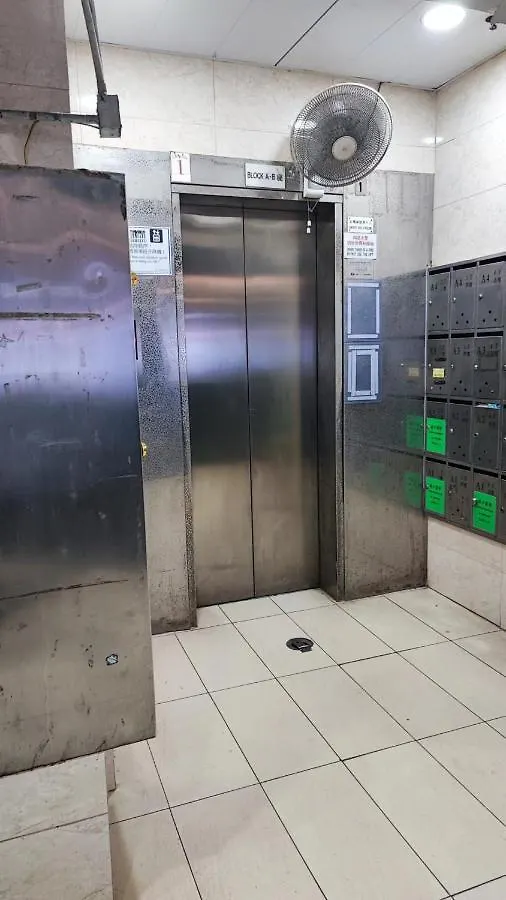 Tsim Sha Tsui Inn Hong Kong Cina
